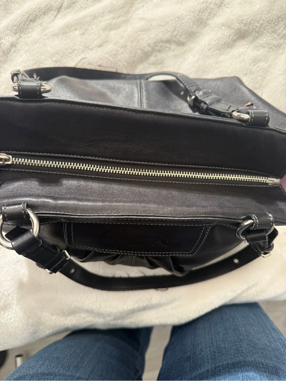 Coach Black Pleated Leather Shoulder Bag Vintage Turnlock Side Pockets Lilac TLC